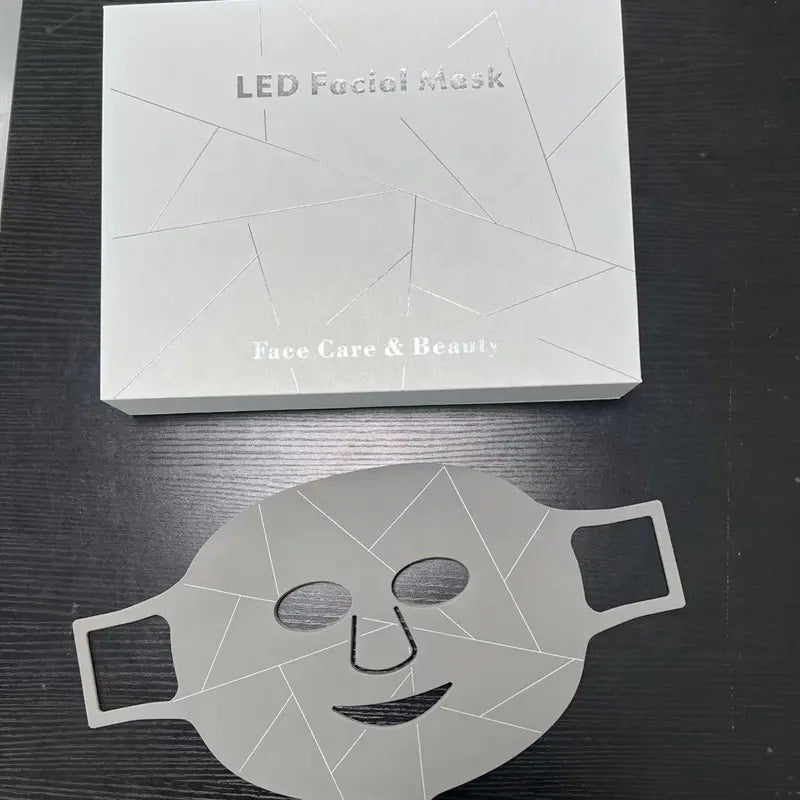 Comfortable LED Light Photon Therapy Facial Mask for Beauty and Skincare with Blue and Red Light