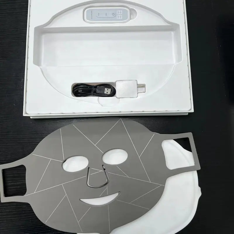 Comfortable LED Light Photon Therapy Facial Mask for Beauty and Skincare with Blue and Red Light